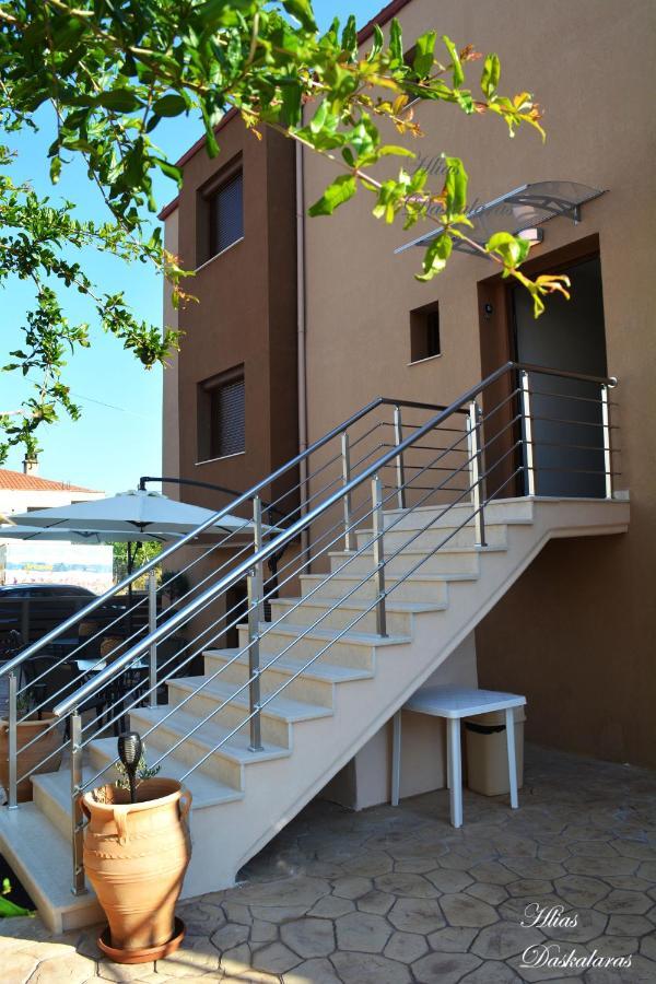 M&B Boutique Apartments Неа Рода Екстериор снимка