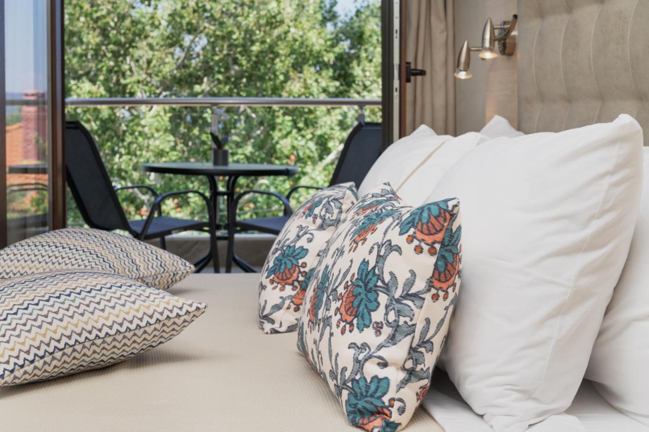 M&B Boutique Apartments Неа Рода Екстериор снимка