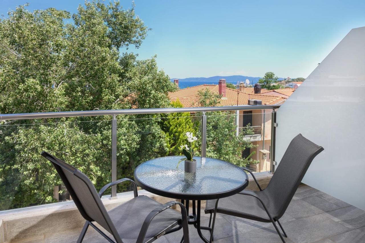 M&B Boutique Apartments Неа Рода Екстериор снимка